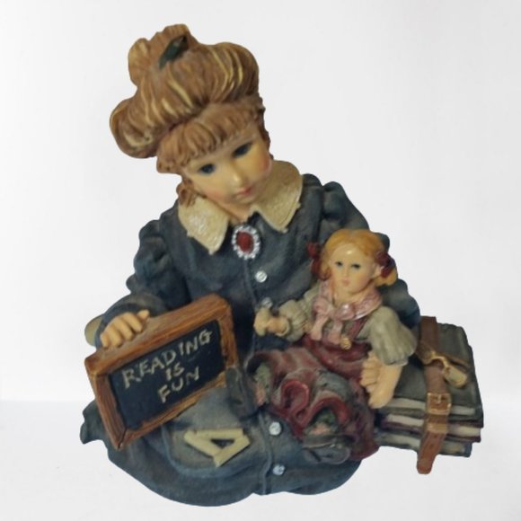 Vintage Yesterday's Child - Set of 2 Figurines - The Dollstone Collection - Picture 2 of 5